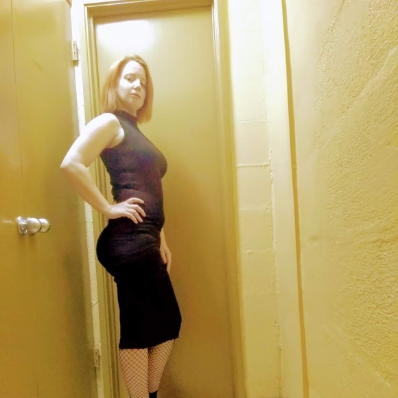 Meet your Posher, C - Picture 1 of 1